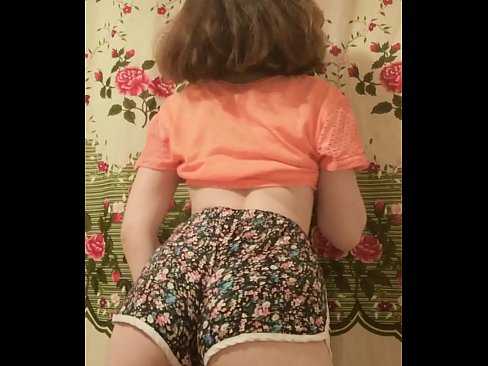 ❤️ seksi genç bebeğim soyunma kapalı onu şort üzerinde kamera ❤️ Güzel porno tr.mrvideospornogratis.ru ❌️
